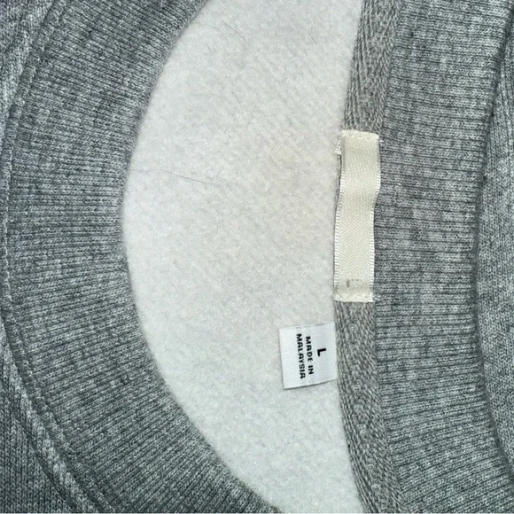 Brand new with out tags gu sweatshirt - Picture 3 of 3